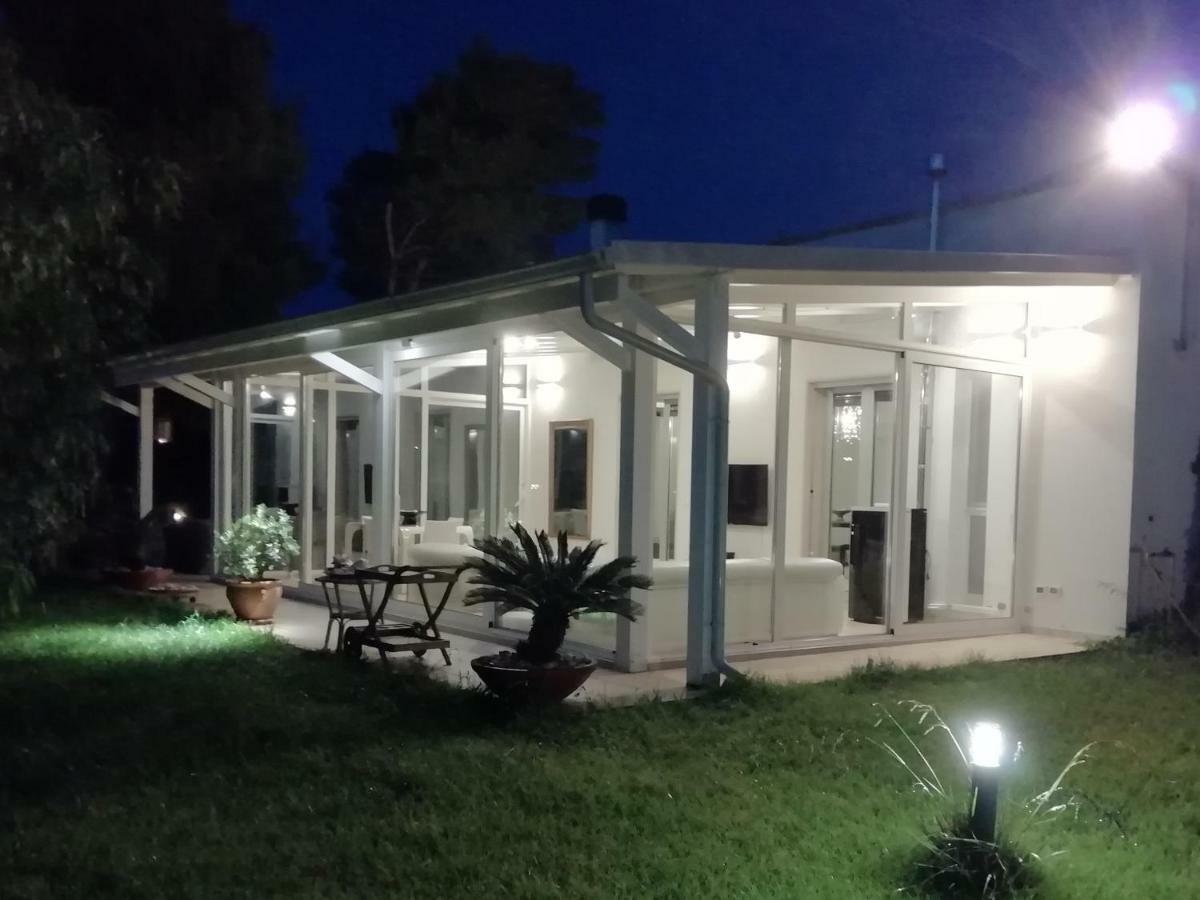 Villa La Dimora Dei Gelsi Castri di Lecce Exterior foto